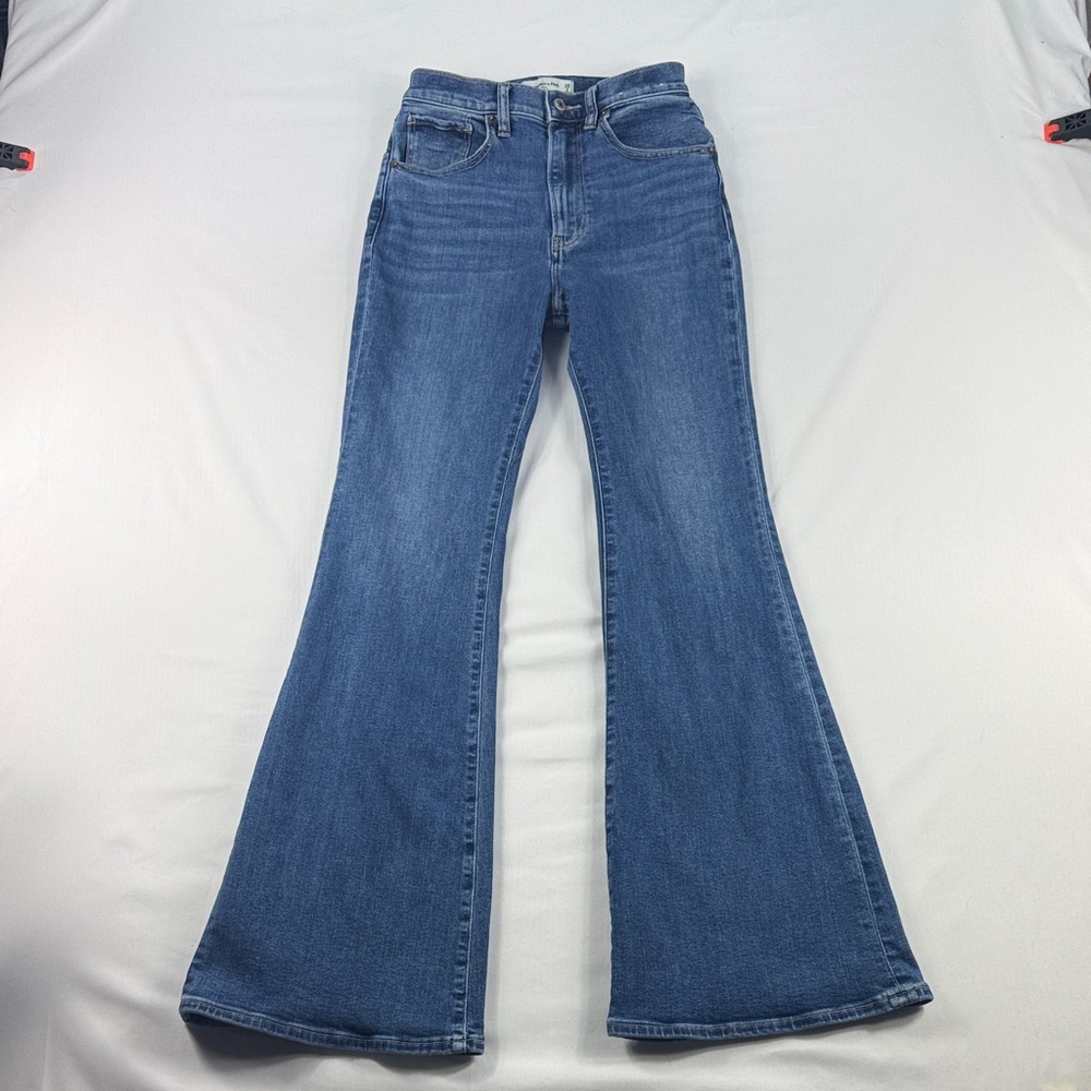 Abercrombie & Fitch “The Flare” Ultra High Rise Jeans – Size 26 – Tall Friendly